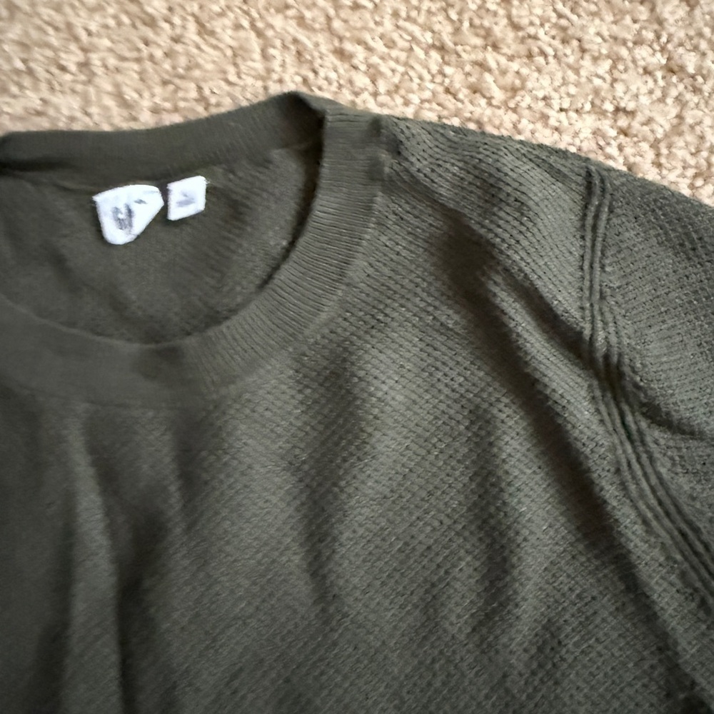 GAP sweater - Picture 7 of 8